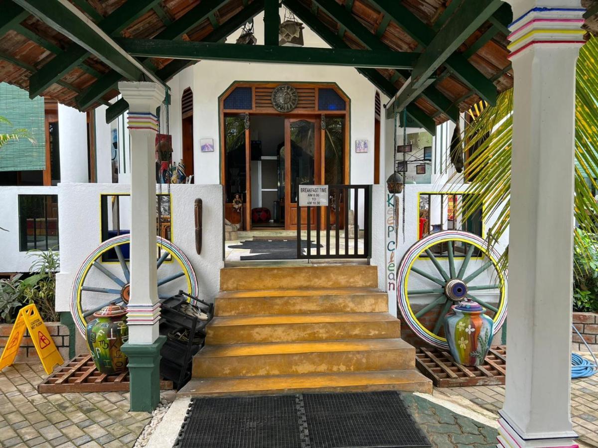Frangipani Beach Villa Tangalle Esterno foto