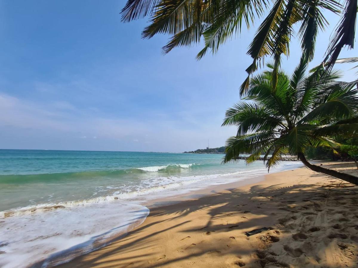 Frangipani Beach Villa Tangalle Esterno foto