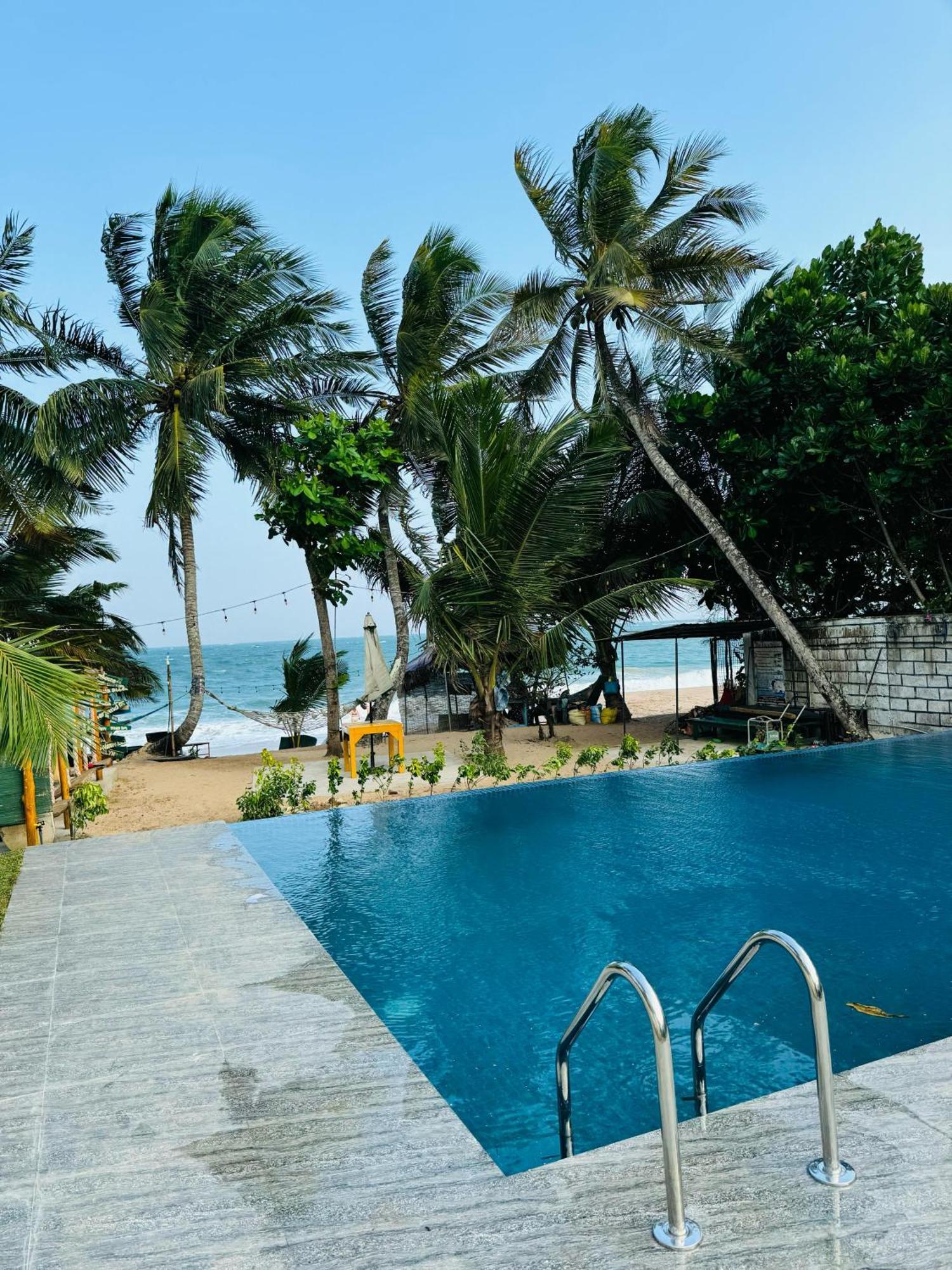 Frangipani Beach Villa Tangalle Esterno foto
